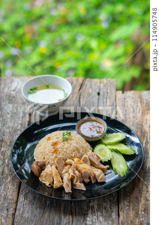 steamed rice topped with chicken steamed rice topped with chicken 114905748