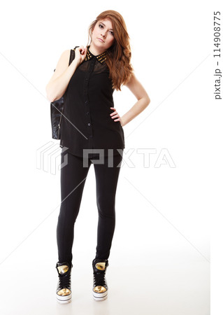 people concept - teenage girl in casual clothes 114908775