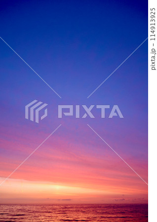 日の出前の空　　5月下旬 114913925