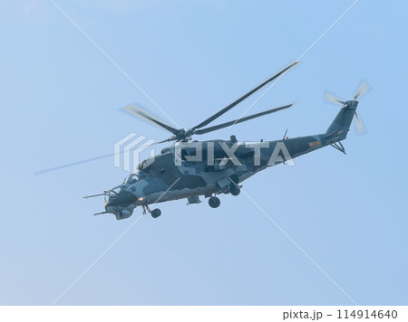 Mi-24ハインド攻撃ヘリコプター 114914640