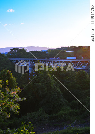 武尊山 山並 赤城高原SAから朝焼けの風景 武尊山 山並 赤城高原SAから朝焼けの風景 114914768