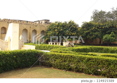 インド ジャイプール ジャンタル･マンタルの風景 114915389