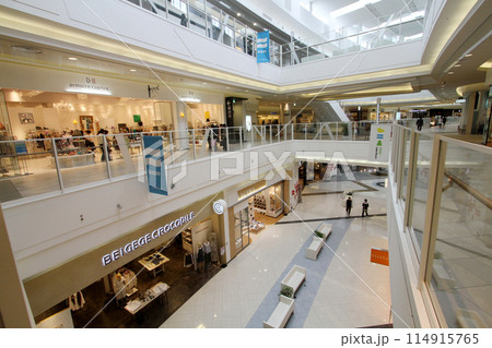 ショッピングモール 114915765
