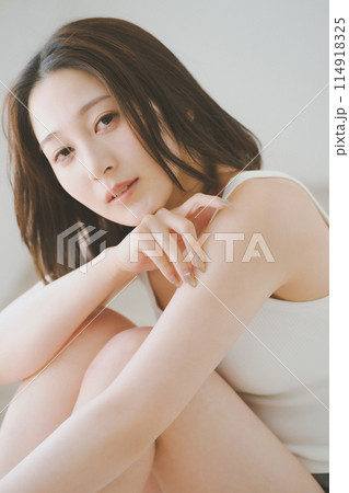 20s beauty 20s beauty 114918325