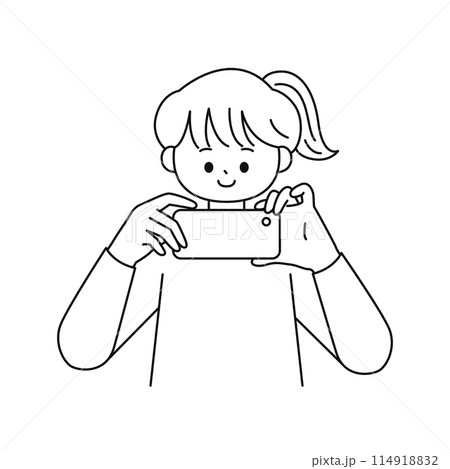 スマートフォンで撮影する女性・線画 114918832