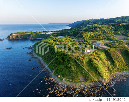 弾埼灯台(新潟県佐渡市) 弾埼灯台(新潟県佐渡市) 114918942