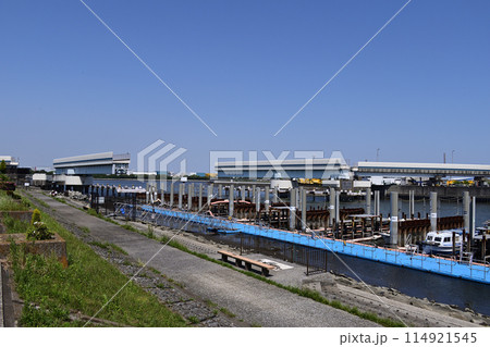 東京都大田区の羽田架動橋 114921545