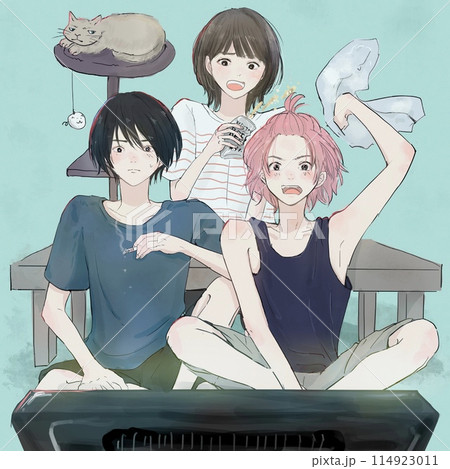 テレビ観戦をする男女の3人組と猫 114923011