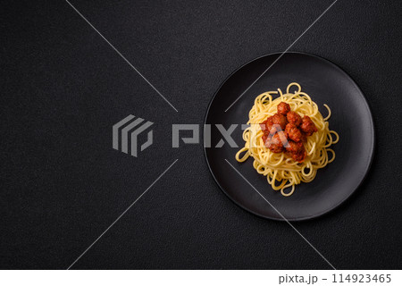 Delicious paste with soy meat with tomato sauce, salt and spices 114923465