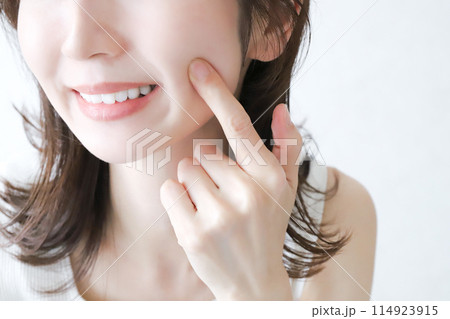 スキンケア　アンチエイジングイメージ 114923915