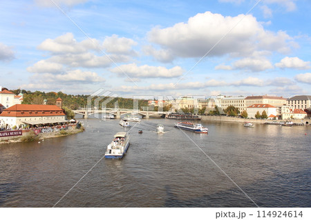 川から見た風景 114924614