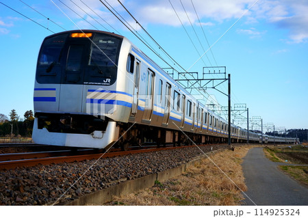 モノサクの風景とE217系 114925324