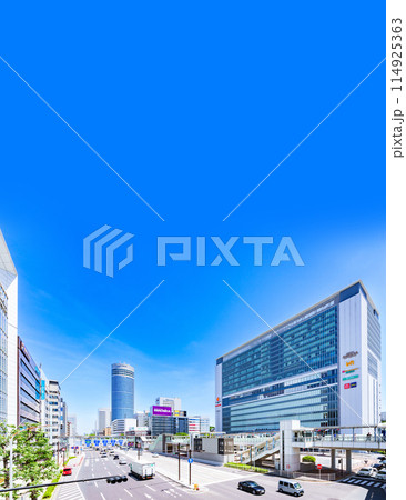 新横浜駅 は 東海道新幹線 の 停車 する 神奈川県 の 駅 【 新横浜 の 風景 】 新横浜駅 は 東海道新幹線 の 停車 する 神奈川県 の 駅 【 新横浜 の 風景 】 114925363