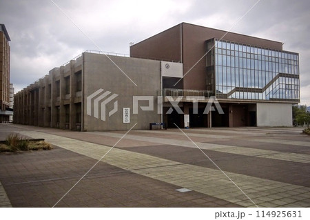 九州大学伊都キャンパス工学部 講義棟 九州大学伊都キャンパス工学部 講義棟 114925631
