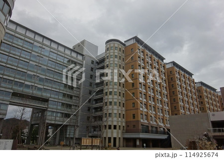 九州大学伊都キャンパス工学部 講義棟 九州大学伊都キャンパス工学部 講義棟 114925674