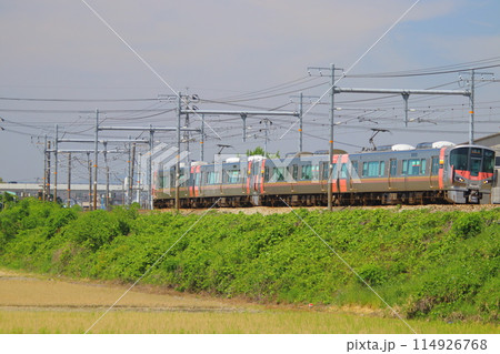 山陽本線　227系 114926768