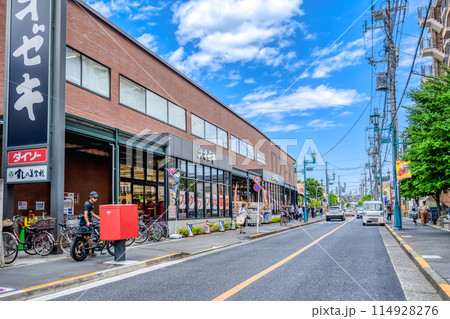 東京都世田谷区の都市風景 松原駅 東京都世田谷区の都市風景 松原駅 114928276