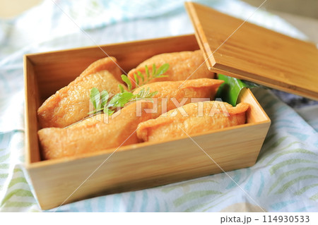 いなり寿司のお弁当 いなり寿司のお弁当 114930533