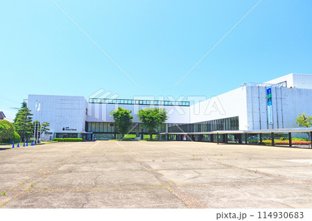 岐阜県関市、関市文化会館の風景 114930683