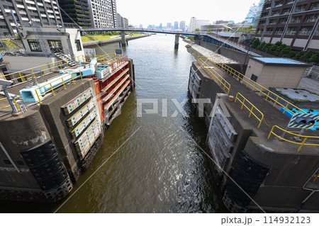 【建設物】 朝潮水門 【建設物】 朝潮水門 114932123