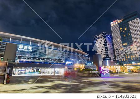 韓国 夜の釜山駅 韓国 夜の釜山駅 114932623