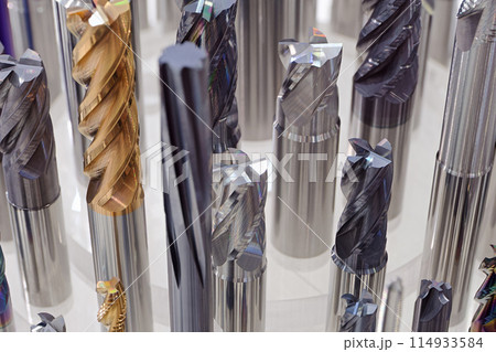 Large group of various milling cutters 114933584