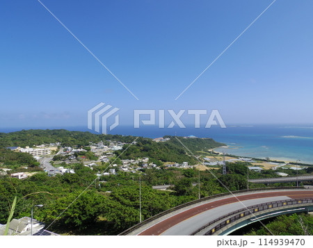 ニライカナイ橋(沖縄県南城市) ニライカナイ橋(沖縄県南城市) 114939470