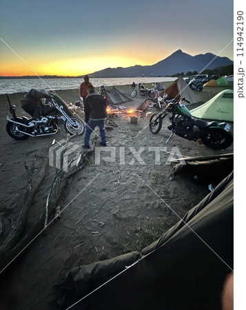 キャンプ 114942190