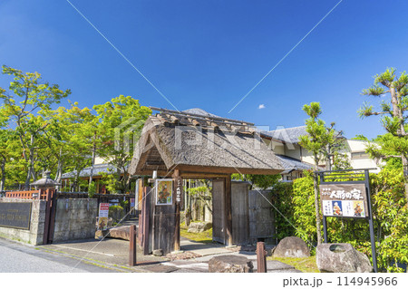 嵯峨鳥居本　風光明媚な街並み　さがの人形の家 114945966