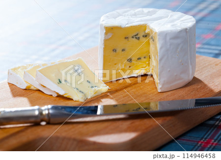 Soft blue cheese 114946458