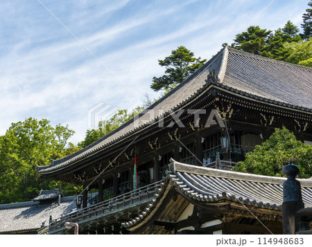東大寺二月堂の舞台と本堂 114948683