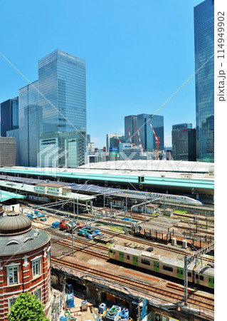 青空の東京駅 114949902