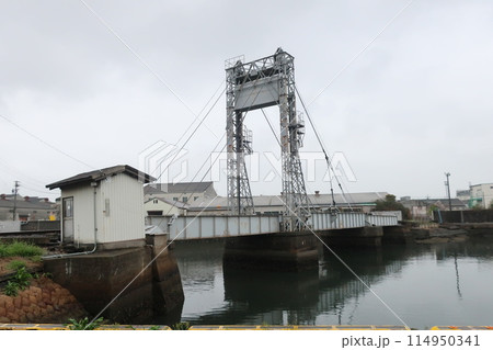 運河に架かる橋 運河に架かる橋 114950341