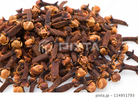 沢山のクローブ 114951793