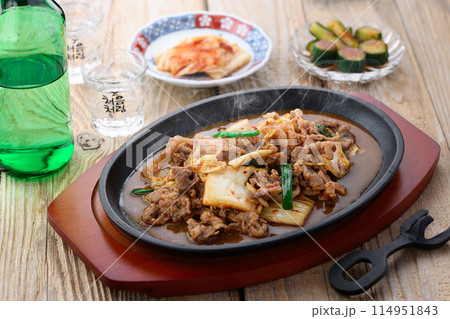 豚キムチ　豚肉のコクと旨味、キムチの持つニンニク、野菜の風味が絶品 114951843