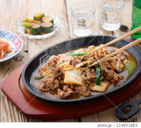 豚キムチ 豚肉のコクと旨味、キムチの持つニンニク、野菜の風味が絶品 豚キムチ 豚肉のコクと旨味、キムチの持つニンニク、野菜の風味が絶品 114951865