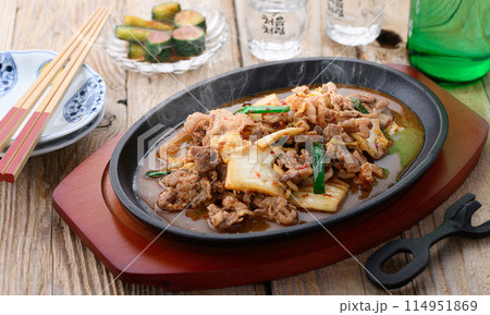 豚キムチ 豚肉のコクと旨味、キムチの持つニンニク、野菜の風味が絶品 豚キムチ 豚肉のコクと旨味、キムチの持つニンニク、野菜の風味が絶品 114951869