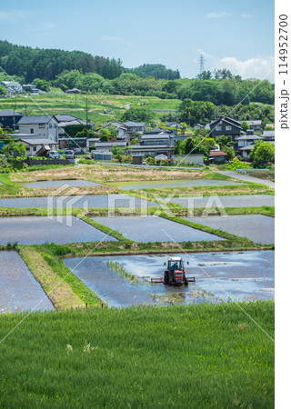 代かき作業の風景【松本市中山】 114952700