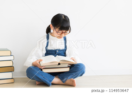 女の子 小学生 女の子 小学生 114953647