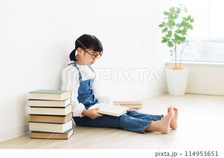 女の子 小学生 女の子 小学生 114953651