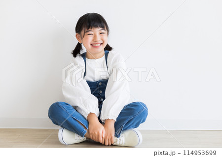 女の子 小学生 女の子 小学生 114953699