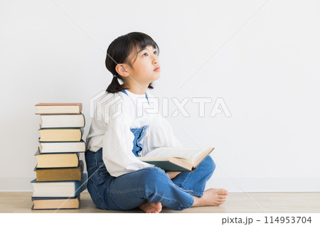 女の子 小学生 114953704