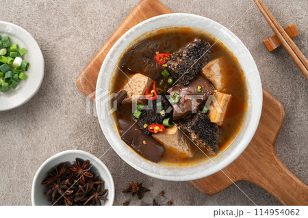 スパイシー からい 辛み 114954062