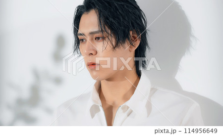 男性のファッション・美容イメージ メンズコスメ 男性のファッション・美容イメージ メンズコスメ 114956649