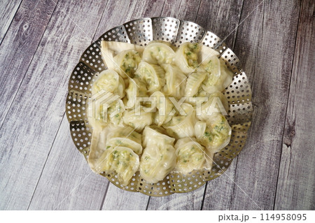 steamed dumplings in a plate steamed dumplings in a plate 114958095