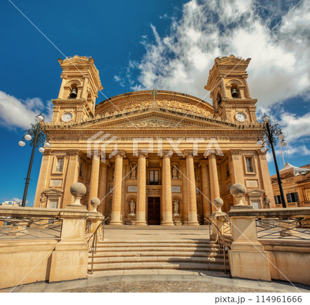 Majestic Dome Majestic Dome 114961666