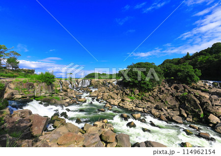 【鹿児島県】晴天の曽木の滝(東洋のナイアガラ) 【鹿児島県】晴天の曽木の滝(東洋のナイアガラ) 114962154