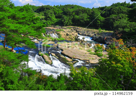 【鹿児島県】晴天の曽木の滝(東洋のナイアガラ) 【鹿児島県】晴天の曽木の滝(東洋のナイアガラ) 114962159