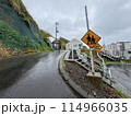 雨の礼文島小学校学校坂道シェルター 114966035
