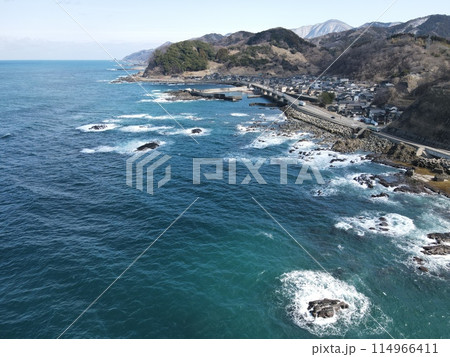 日本海の海岸線と磯 日本海の海岸線と磯 114966411
